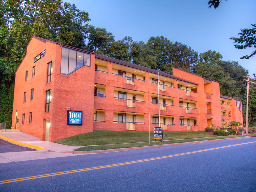 1001 Cromwell Bridge Rd. MacKenzie Commercial Real Estate