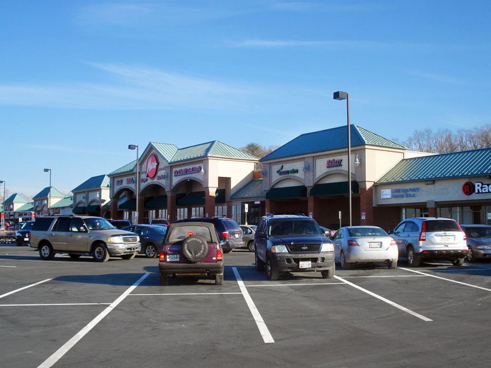 Woodbridge Center MacKenzie Commercial Real Estate