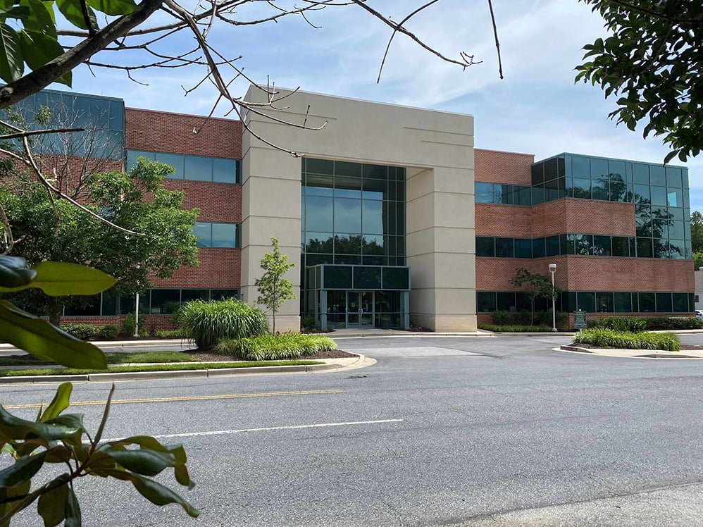 Admiral Corporate Center MacKenzie Commercial Real Estate