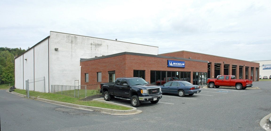 MacKenzie Commercial Real Estate Services Brokers Acquisition of 9214