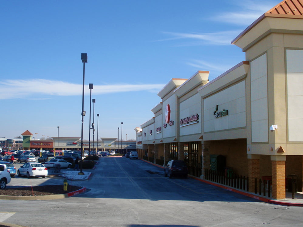 Aberdeen Marketplace MacKenzie Commercial Real Estate