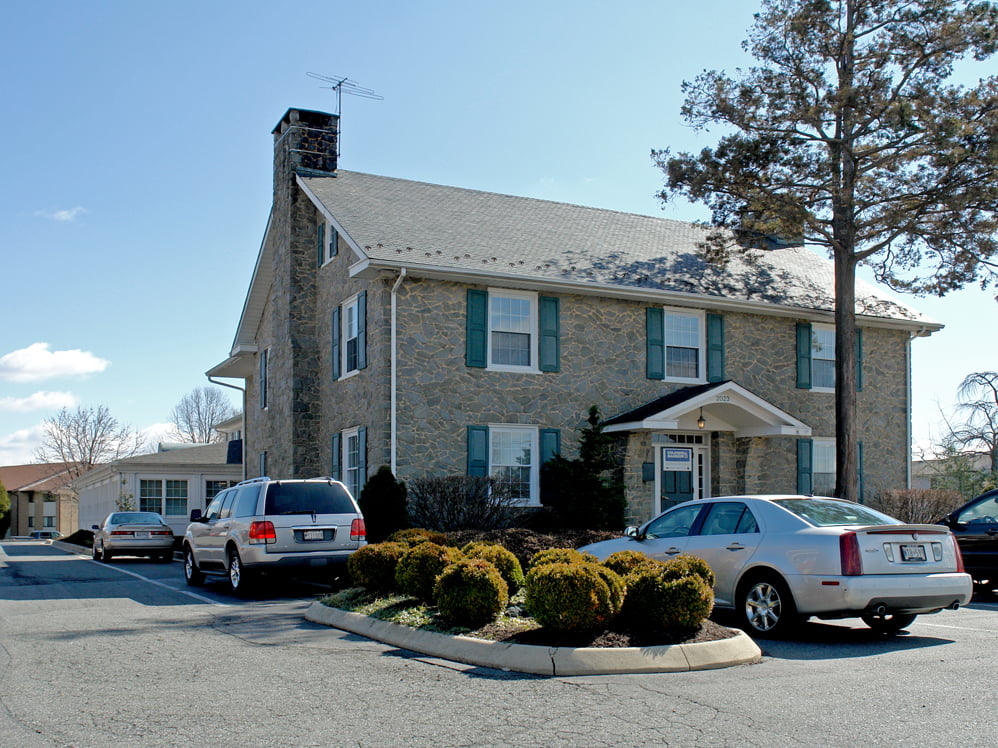 Bright Oaks Courtyard I MacKenzie Commercial Real Estate